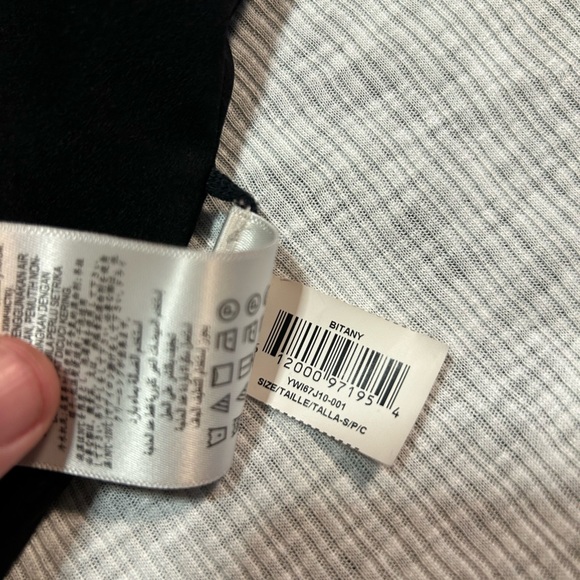 BCBG Maxazria Dress Size‎ Small Black Neck Detail Formal Casual - Picture 7 of 7